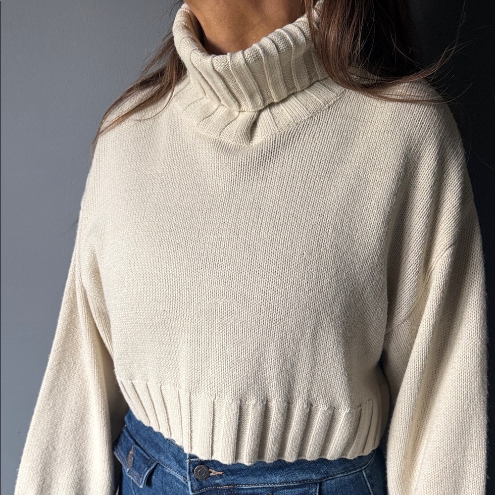 H&M Cream Turtleneck Sweater